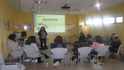 Participantes en el encuentro en una de las charas