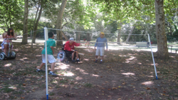 Parte del grupo jugando en el Parque El Parral