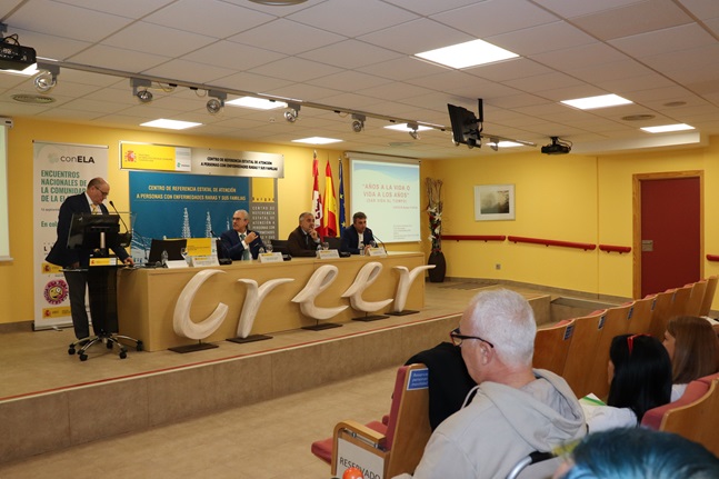 Inauguración del encuentro y conferencia de apertura.