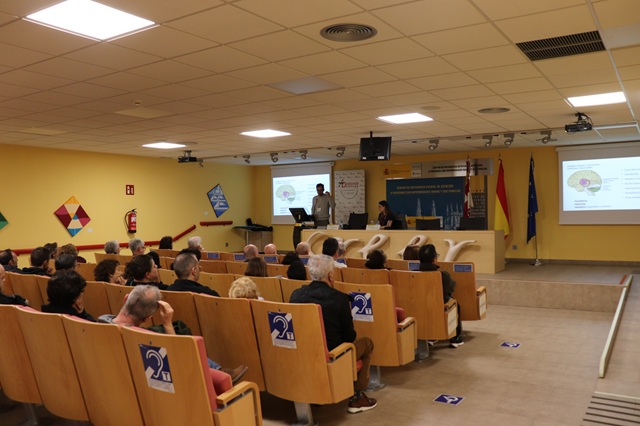 Charla con especialistas del Hospital Universitario de Burgos.