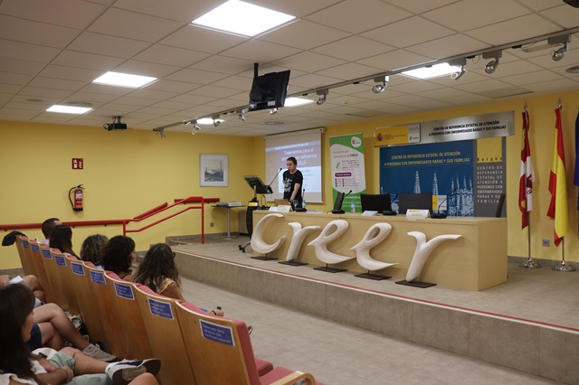 Ponencia 'Actualización sobre tratamientos y terapias en CDKL5', por la Dra. Ana Mingorance.