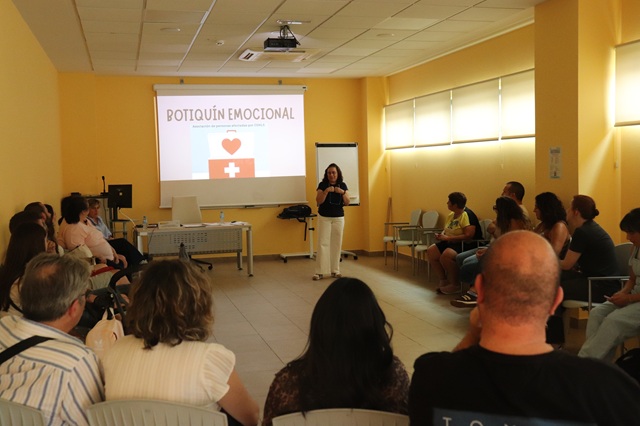 Taller para familias 'Botiquín emocional, apego y comunicación'.